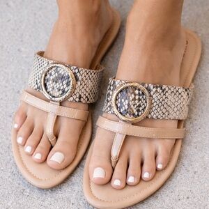 GUESS Tan Snake-Print Buckle Thong Sandals